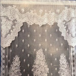 Ivory Lace Swags for windows (4)